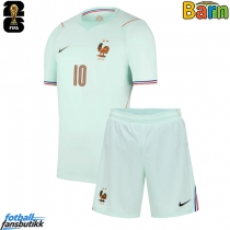 Frankrike Kylian Mbappe #10 Bortedraktsett Barn VM 2026 Kortermet (+ Korte bukser)
